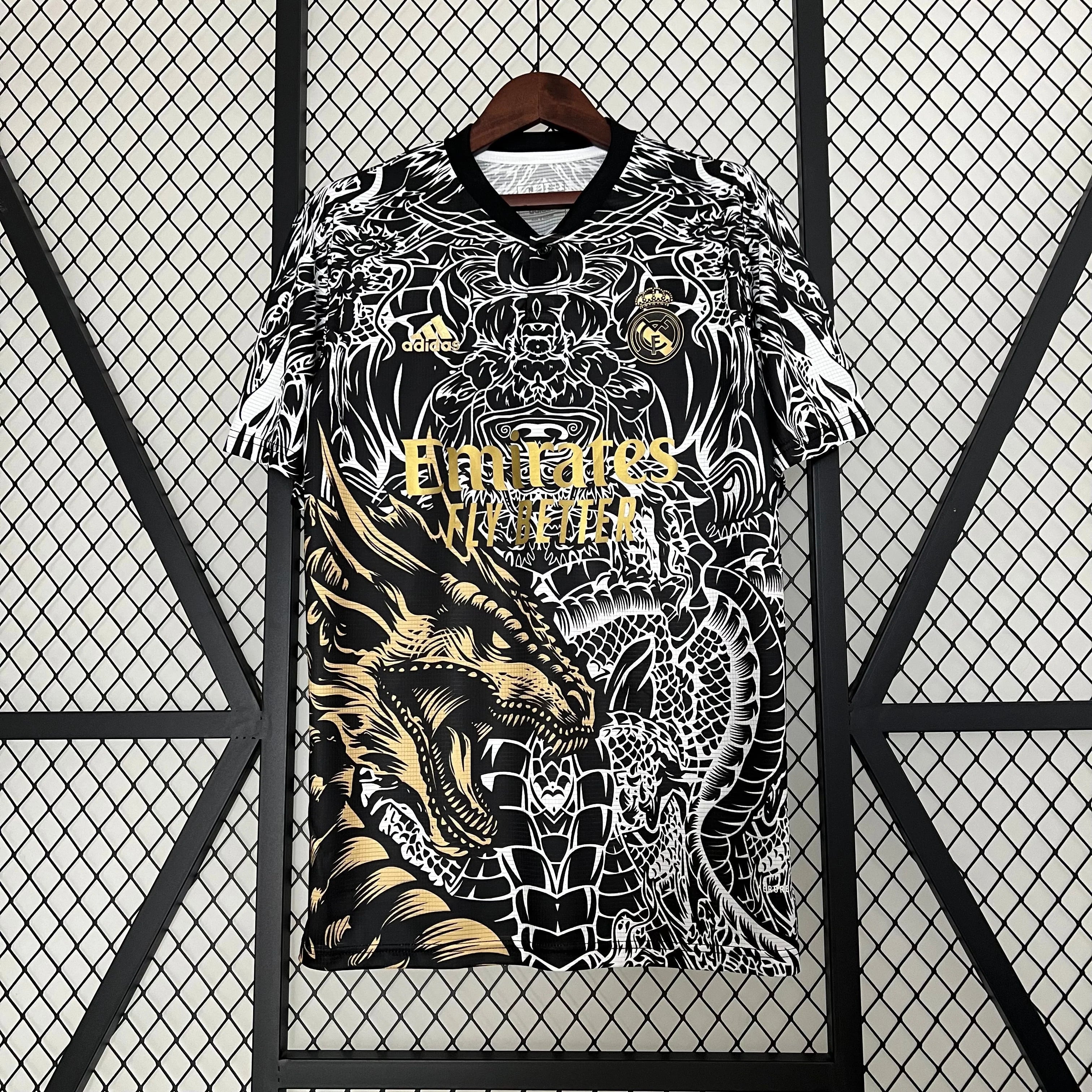 REAL MADRID GOLD DRAGON KIT
