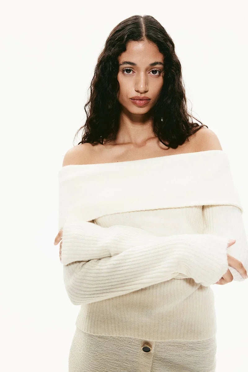 OFF-THE-SHOULDER SWEATER