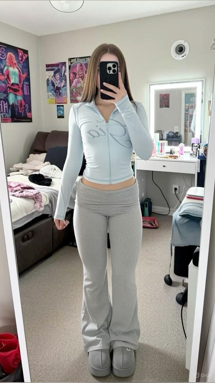 Low-Rise Turn-Up Flared Jogger Jeans