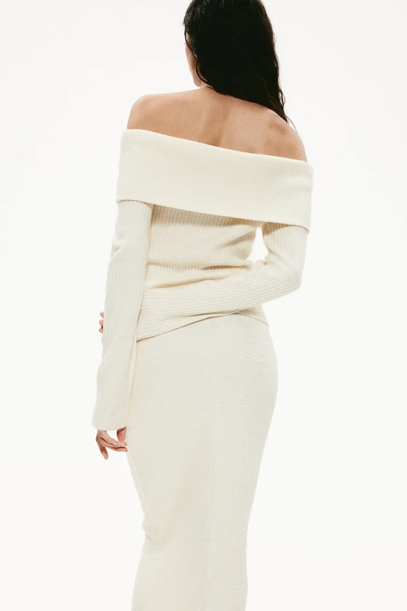 OFF-THE-SHOULDER SWEATER