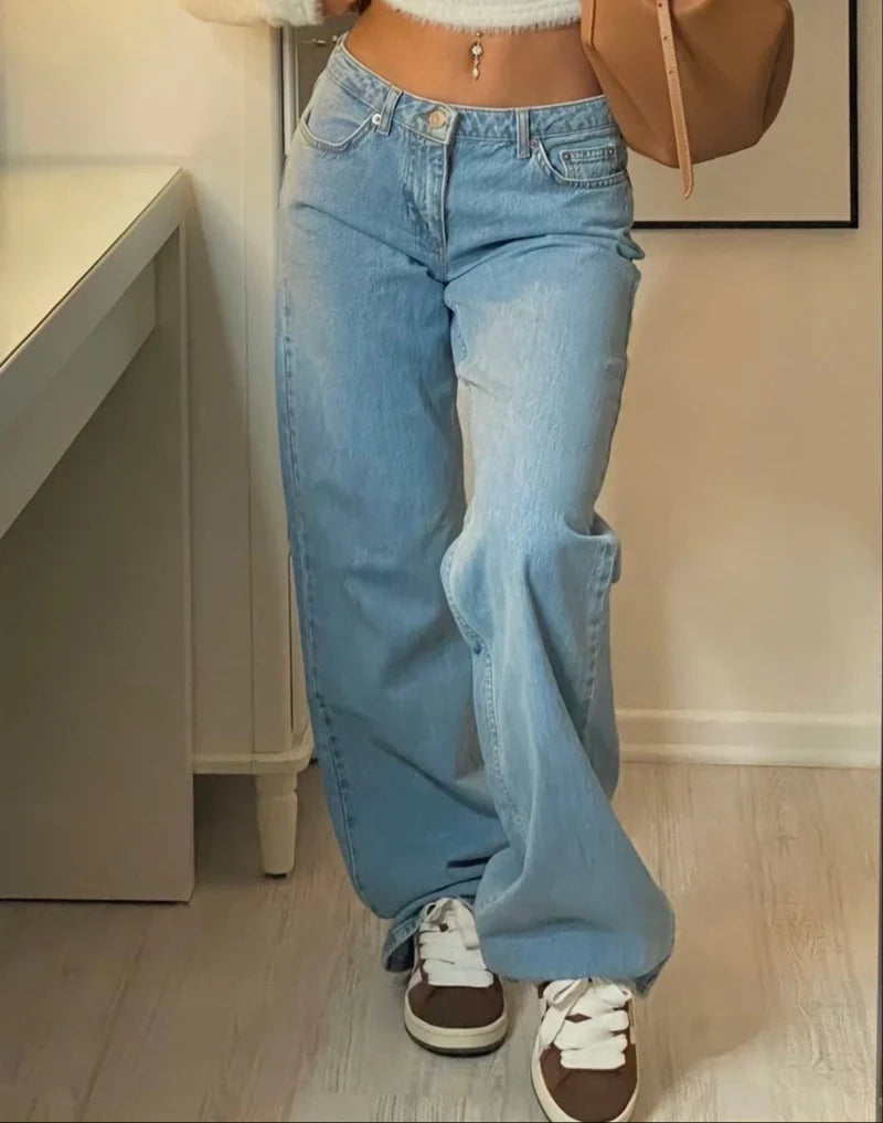 MIA LOW-RISE JEANS WOMEN
